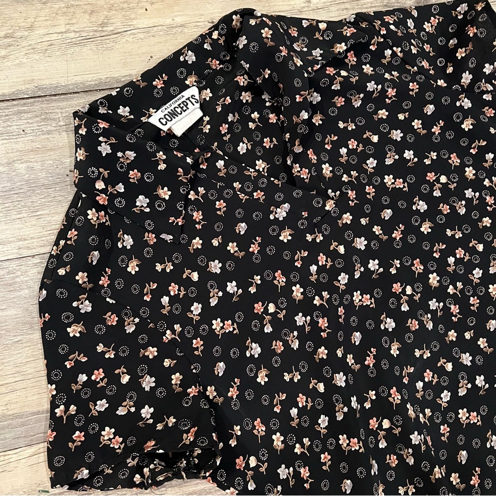 📌 4/$20 Floral Dress - Size 9